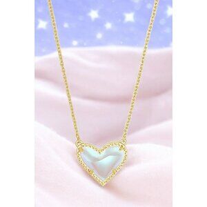 Kendra Scott Ari Heart Pendant in Gold Dichroic Glass